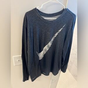 Nike long sleeve shirt